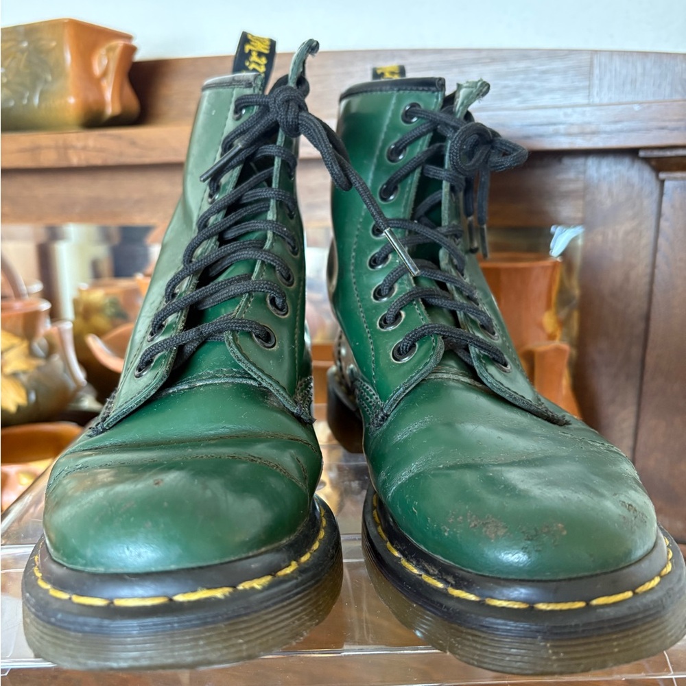 Doc Martens 1460 smooth leather green boots women size 7. - Picture 3 of 15